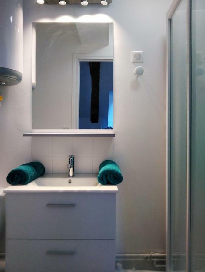 L'établissement LA PLAGE A 2 PAS , vous propose 4 appartements neufs avec services , lits faits à votre arrivée , serviettes de toilette , ménage , Wifi , en hyper centre , Vue mer à 50m , tout est accessible à pied Dieppe Exterior foto